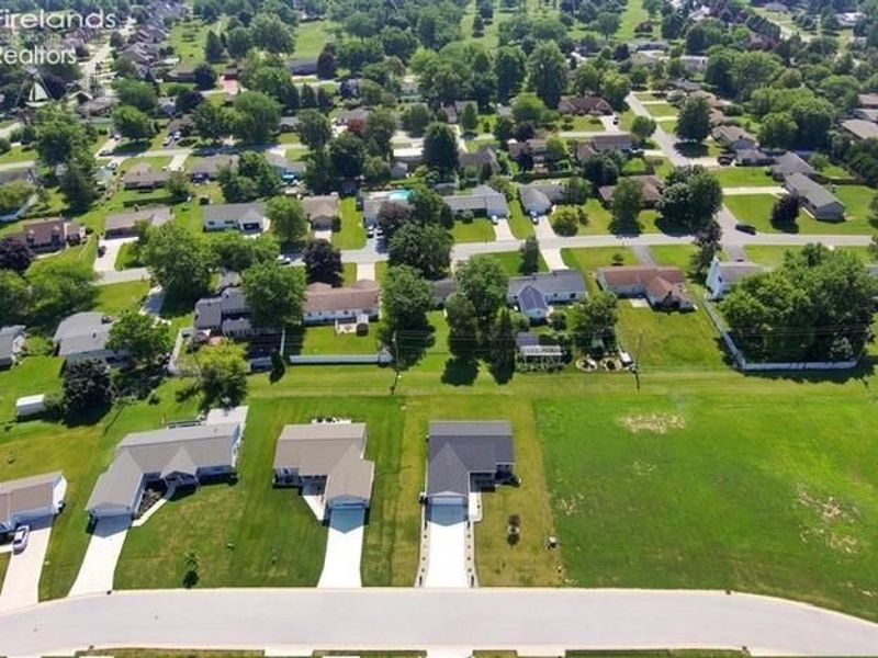 247 Caleb Drive, Fremont, OH 43420 Photo 38