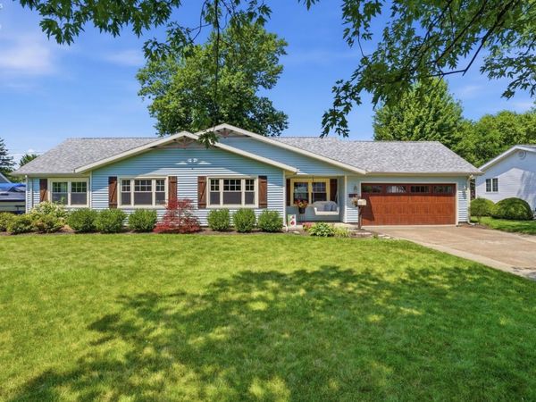 746 Clinton Street, Port Clinton, OH 43452