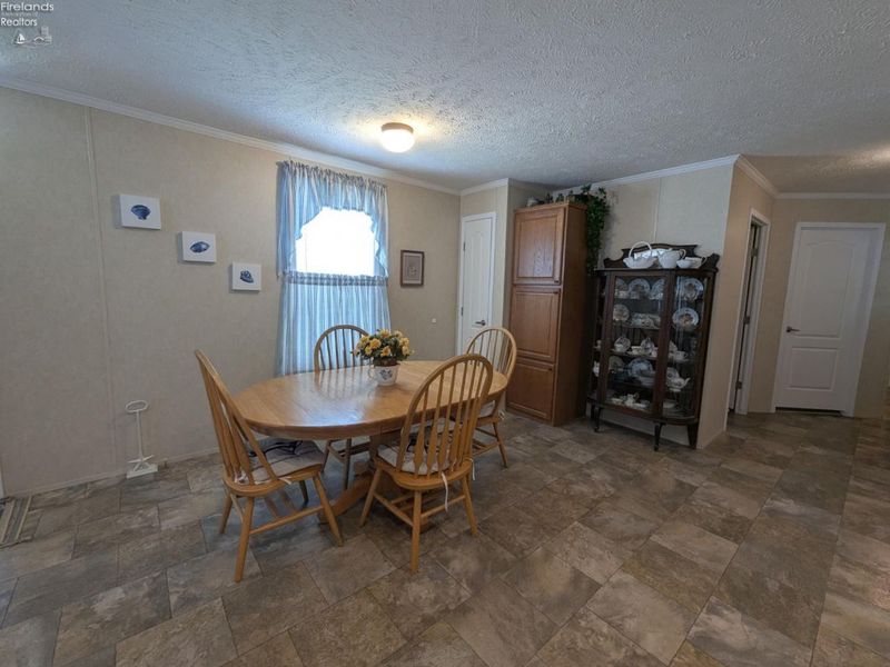 1727 S Morningside Drive, Port Clinton, OH 43452 Photo 6