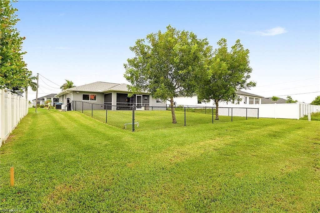 1904 NW Embers Ter, Cape Coral, FL 33993 Photo
