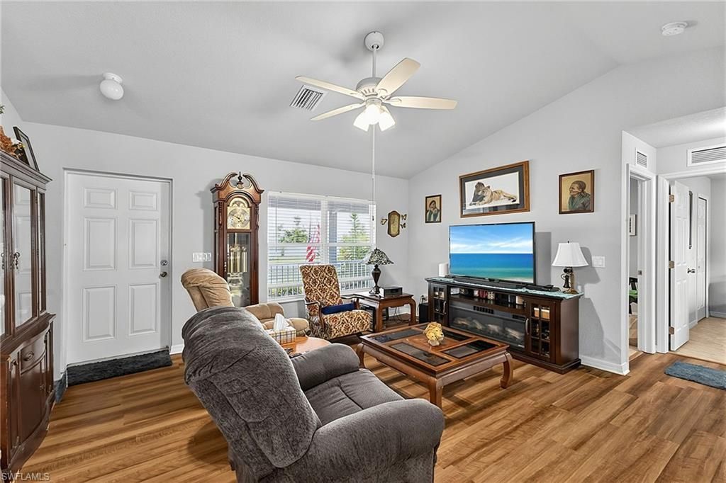 1904 NW Embers Ter, Cape Coral, FL 33993 Photo