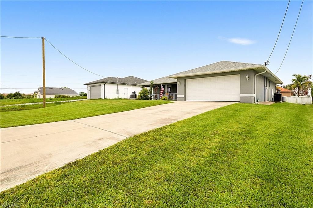 1904 NW Embers Ter, Cape Coral, FL 33993 Photo