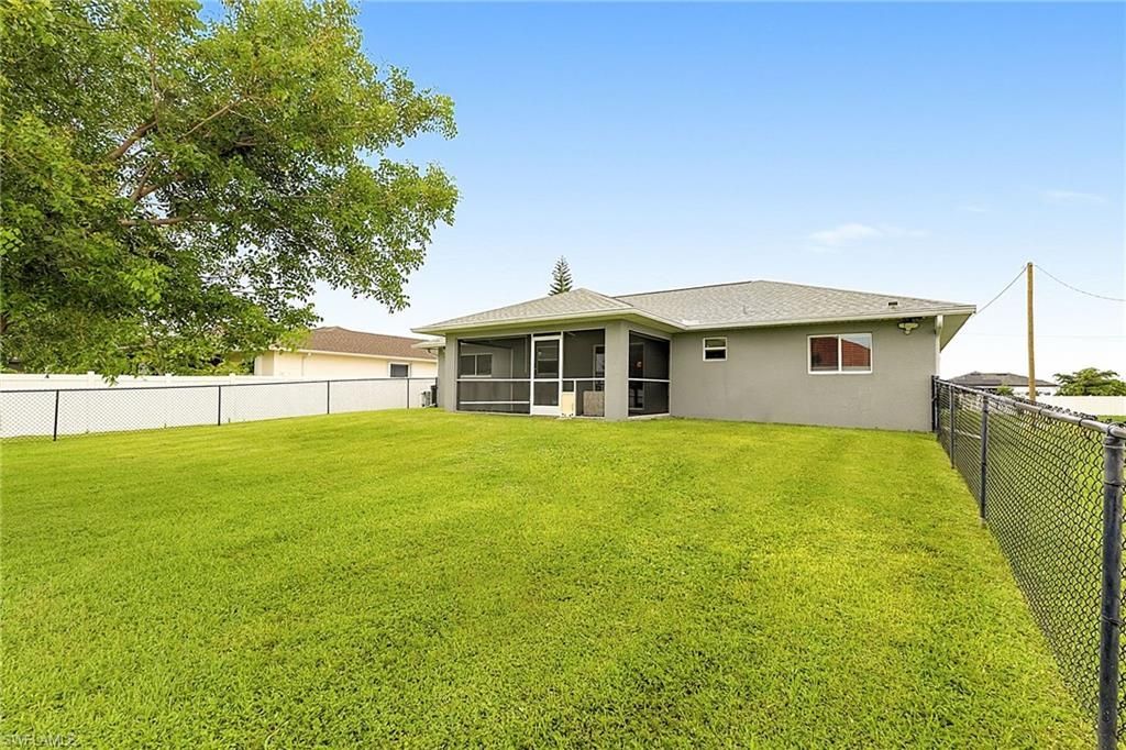 1904 NW Embers Ter, Cape Coral, FL 33993 Photo