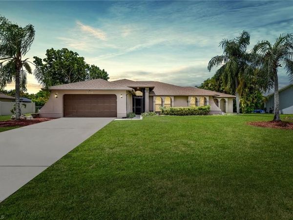 534 SE 32nd TER, CAPE CORAL, FL 33904