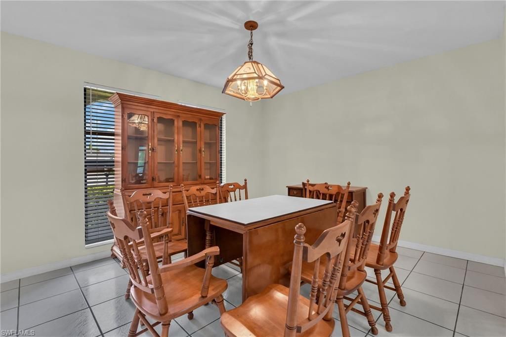 534 SE 32nd Ter, Cape Coral, FL 33904 Photo
