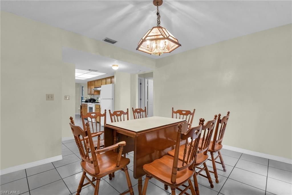 534 SE 32nd Ter, Cape Coral, FL 33904 Photo