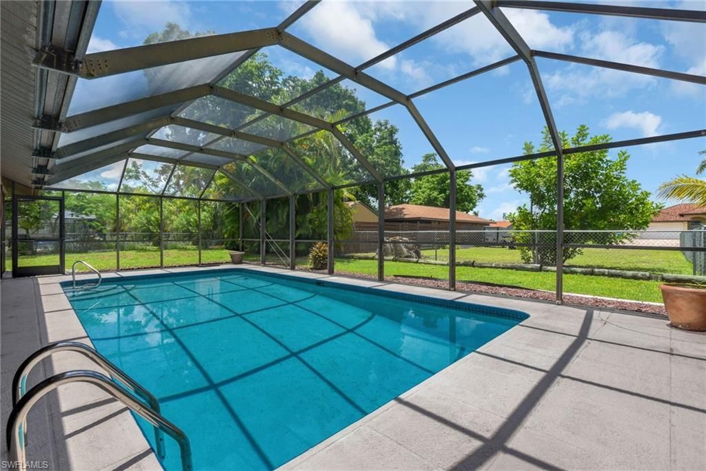 534 SE 32nd Ter, Cape Coral, FL 33904 Photo