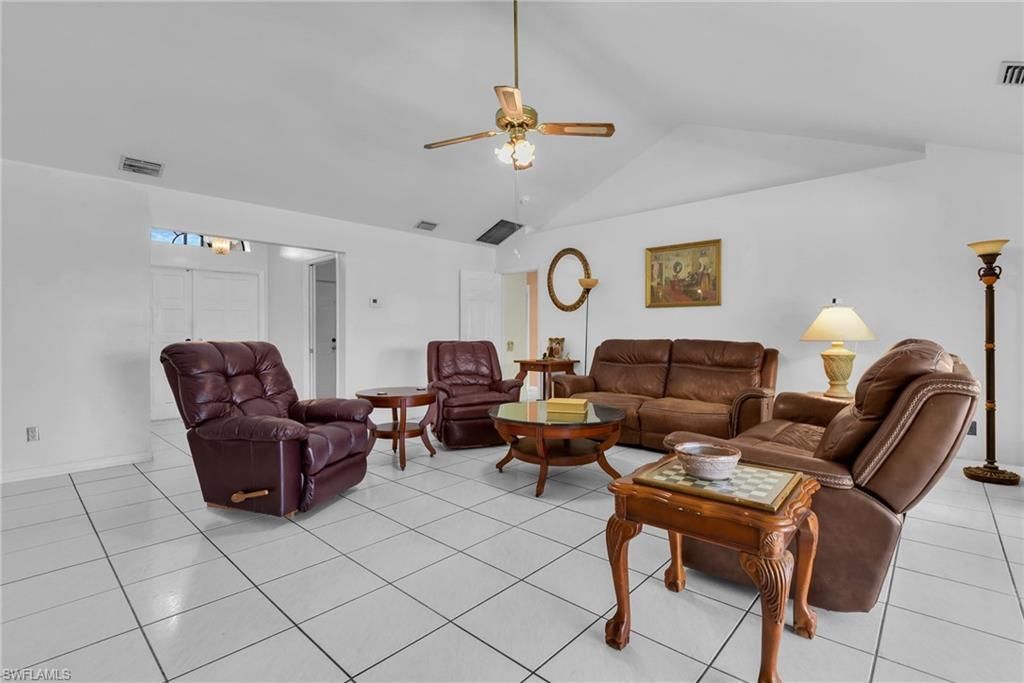 534 SE 32nd Ter, Cape Coral, FL 33904 Photo