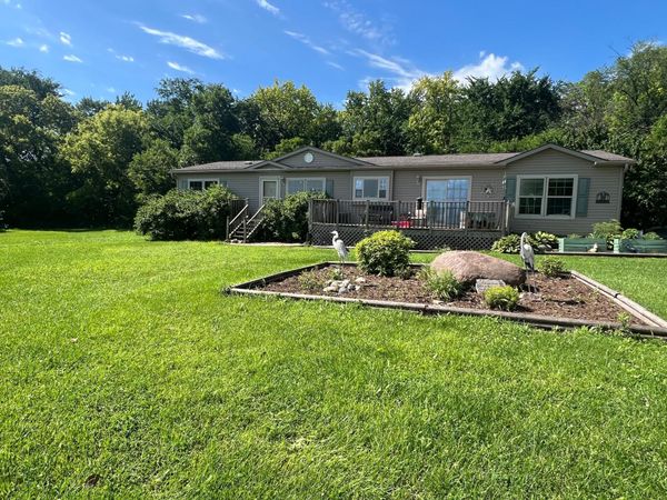 26176 County Road 11 , Renville, MN 56284