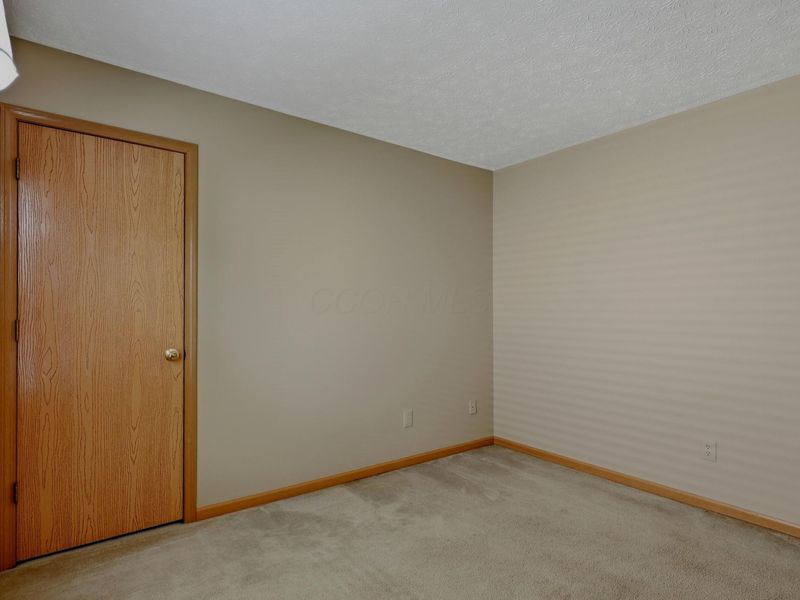 4942 Kingpin Drive , Columbus, OH 43231 Photo 16