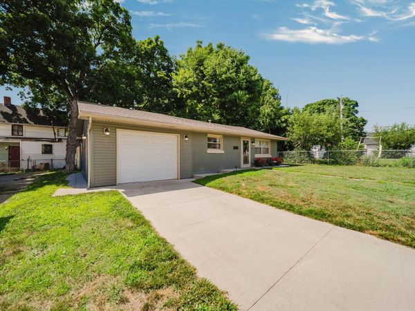 1031 S Washington Street , Circleville, OH 43113
