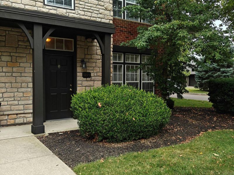 6229 Craughwell Lane , Dublin, OH 43017 Photo 2
