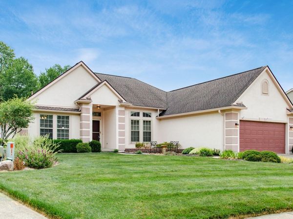 1982 Destin Place N, Reynoldsburg, OH 43068