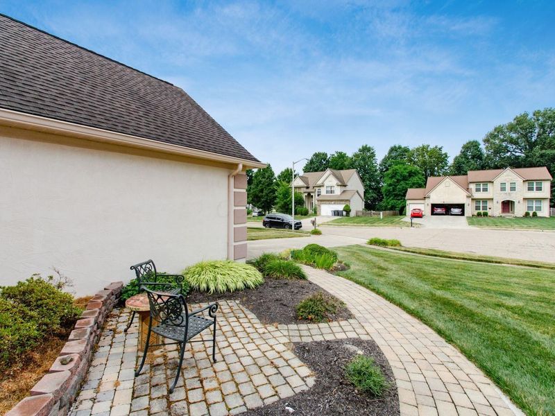 1982 Destin Place N, Reynoldsburg, OH 43068 Photo 4