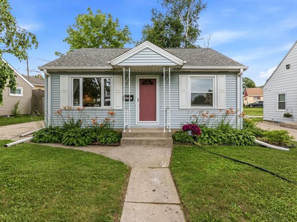 4107 S Hately AVENUE, Saint Francis, WI 53235
