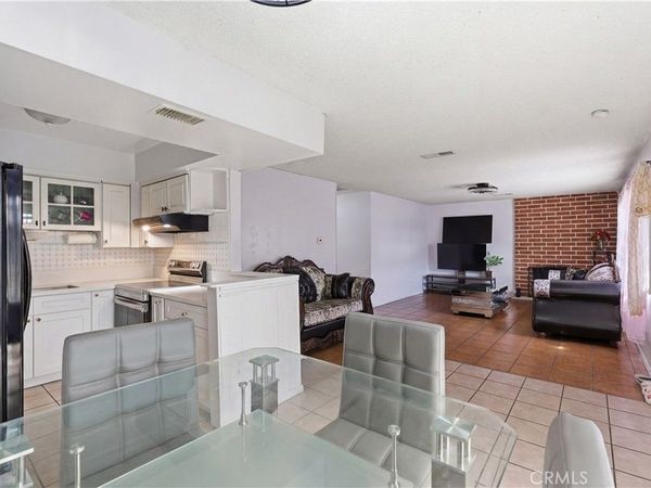 134 S Magnolia , Unit 4C, Anaheim, CA 92804