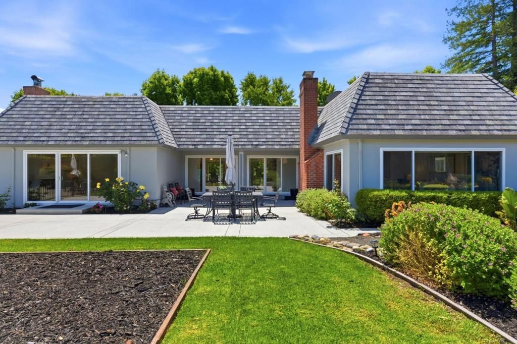 2140 Carmelita Avenue, Hillsborough, CA 94010 Main Photo