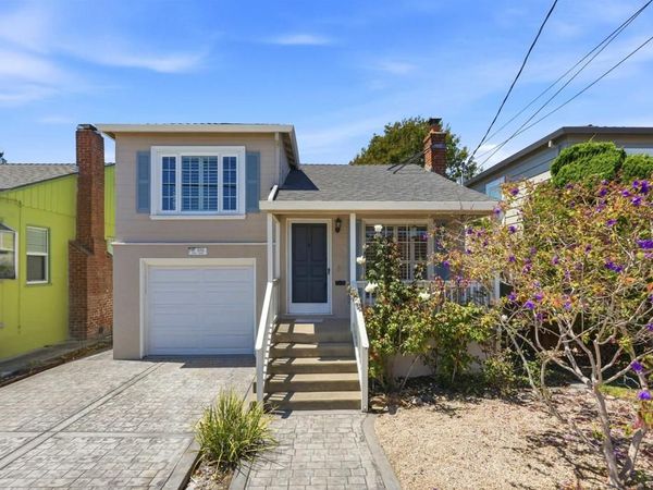 1095 Peach St , Alameda, CA 94501