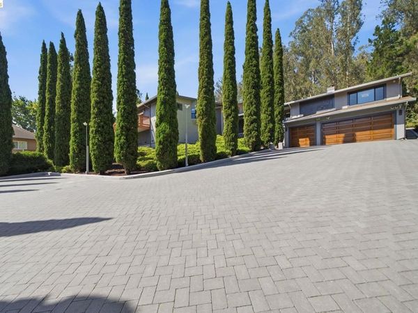11133 Golf Links Rd, Oakland, CA 94605