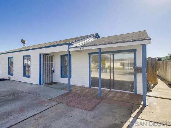 891 Elm Ave , San Diego, CA 91932