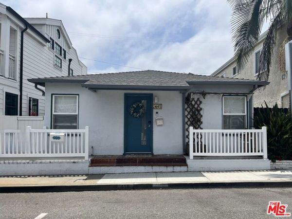 416 Longfellow Avenue , Hermosa Beach, CA 90254