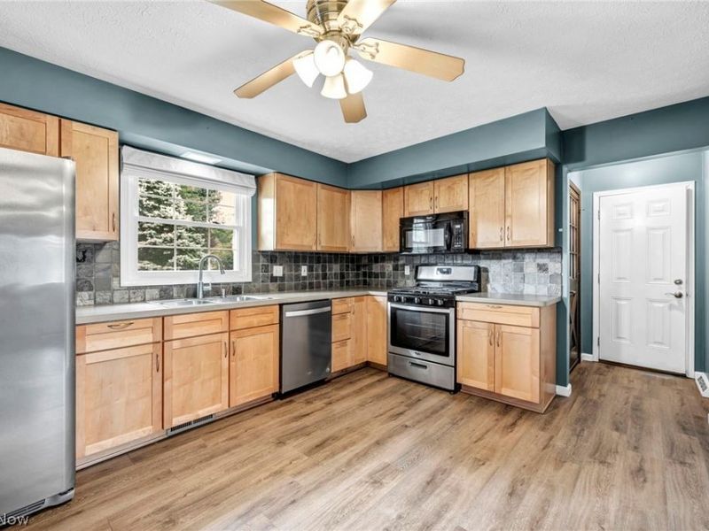 3659 Mercury Drive, North Royalton, OH 44133 Photo 18