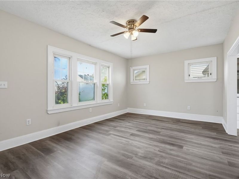 9507 Plymouth Avenue, Garfield Heights, OH 44125 Photo 12