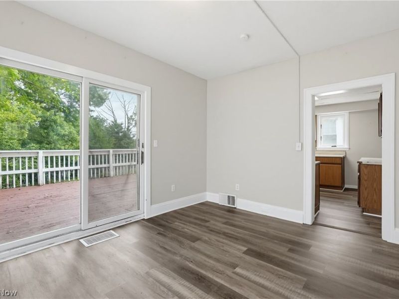 9507 Plymouth Avenue, Garfield Heights, OH 44125 Photo 13