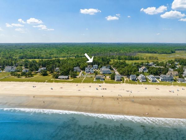 423 Seaside Avenue , Saco, ME 04072