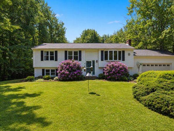 4 Jesse Circle, Sanford, ME 04073