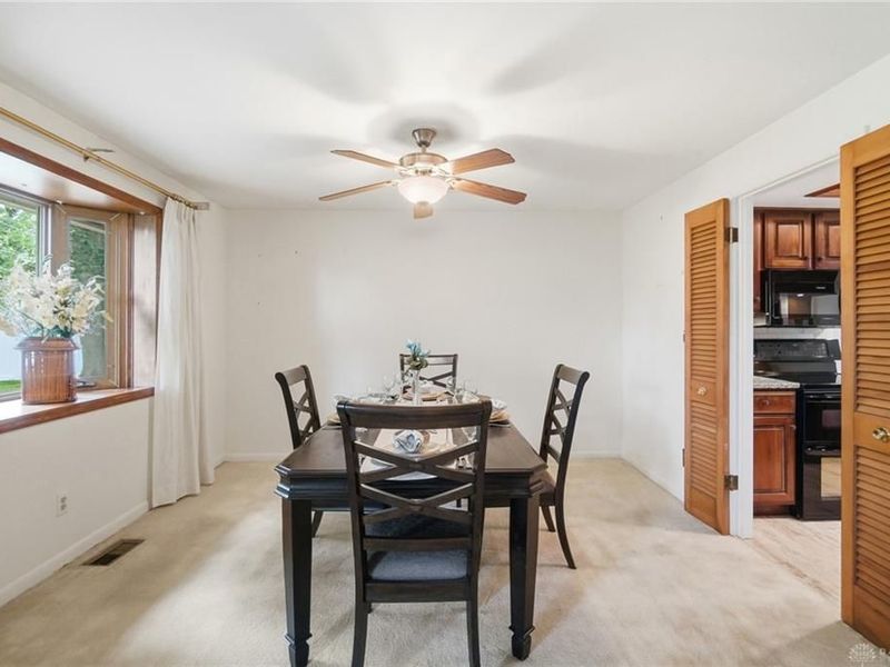 2325 E Rahn Road, Kettering, OH 45440 Photo 11