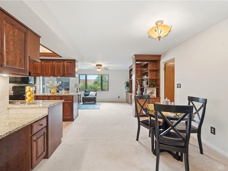 2325 E Rahn Road, Kettering, OH 45440 Photo 22