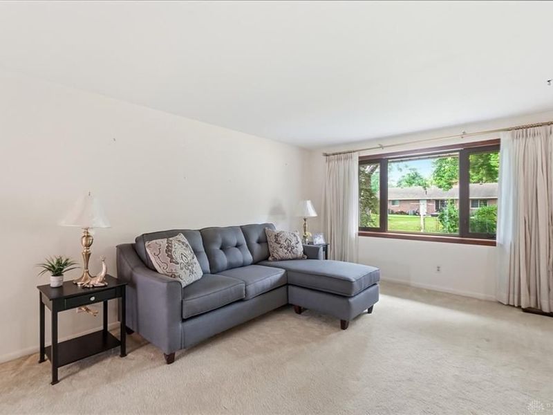 2325 E Rahn Road, Kettering, OH 45440 Photo 8