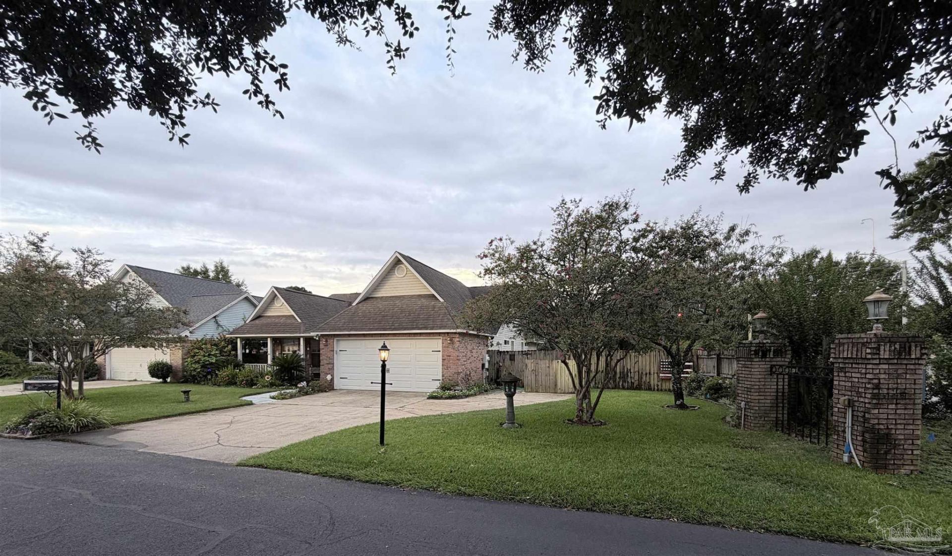 4200 Spanish Trail Pl, Pensacola, FL 32504 Main Photo