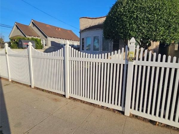 1606 219TH, Los Angeles, CA 90501