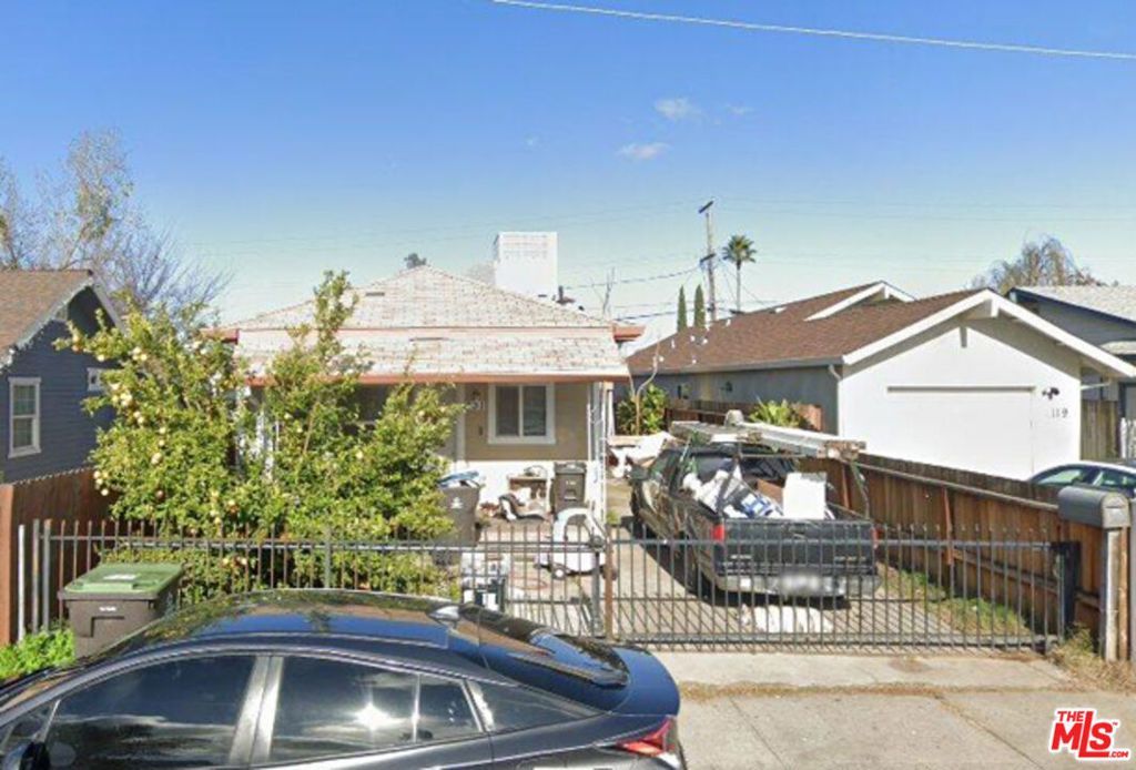 131 Delhi Avenue, Stockton, CA 95206 Main Photo