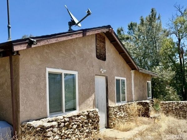 32801 Red Mountain Road, Hemet, CA 92544