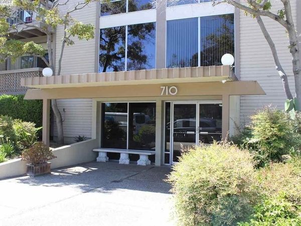 710 Mariners Island Boulevard, Unit 108, San Mateo, CA 94404