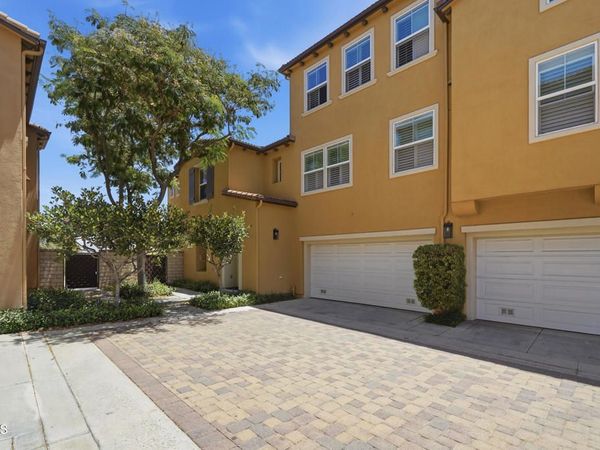 27016 Pebble Beach Drive, Valencia, CA 91381