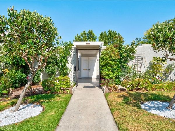 687 Avenida Sevilla, Unit B, Laguna Woods, CA 92637