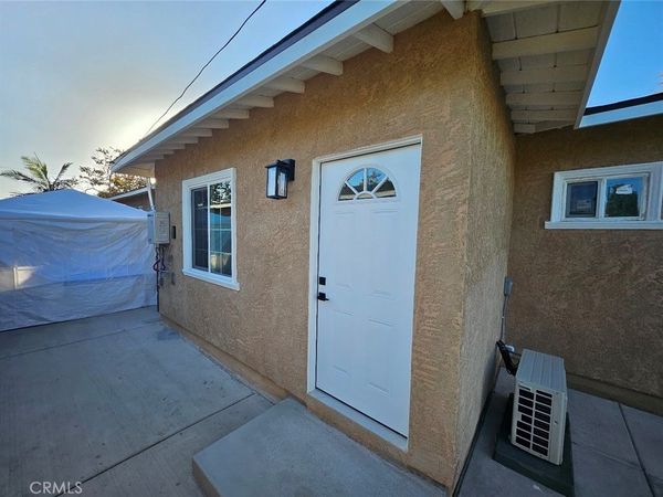 1401 S Rosewood, Unit 2, Santa Ana, CA 92707