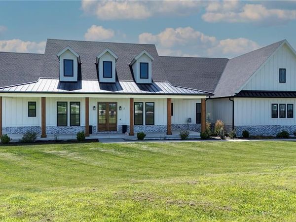 2 SE Woodview Rd N/A, St Joseph, MO 64507