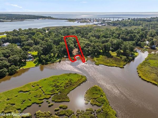 5932 Bayou Road, Mobile, AL 36605