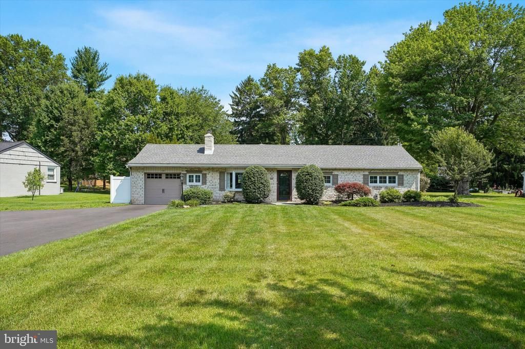 1121 W THOMAS ROAD, LANSDALE, PA 19446