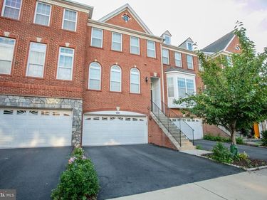 43276 MITCHAM SQUARE , ASHBURN, VA 20148