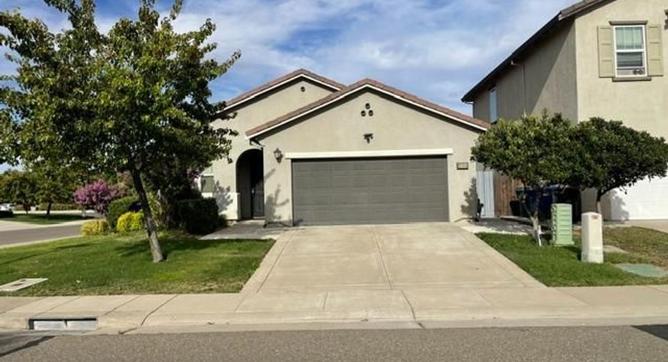 9598 Blue Mountain Way, Sacramento, CA 95829 Photo