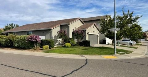 9598 Blue Mountain Way, Sacramento, CA 95829 Photo