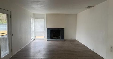 8107 Darien Cir, Sacramento, CA 95828 Photo