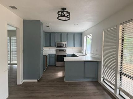 8107 Darien Cir, Sacramento, CA 95828 Photo