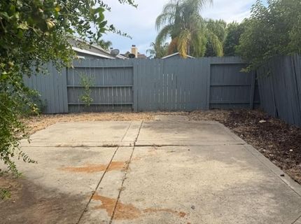 8107 Darien Cir, Sacramento, CA 95828 Photo